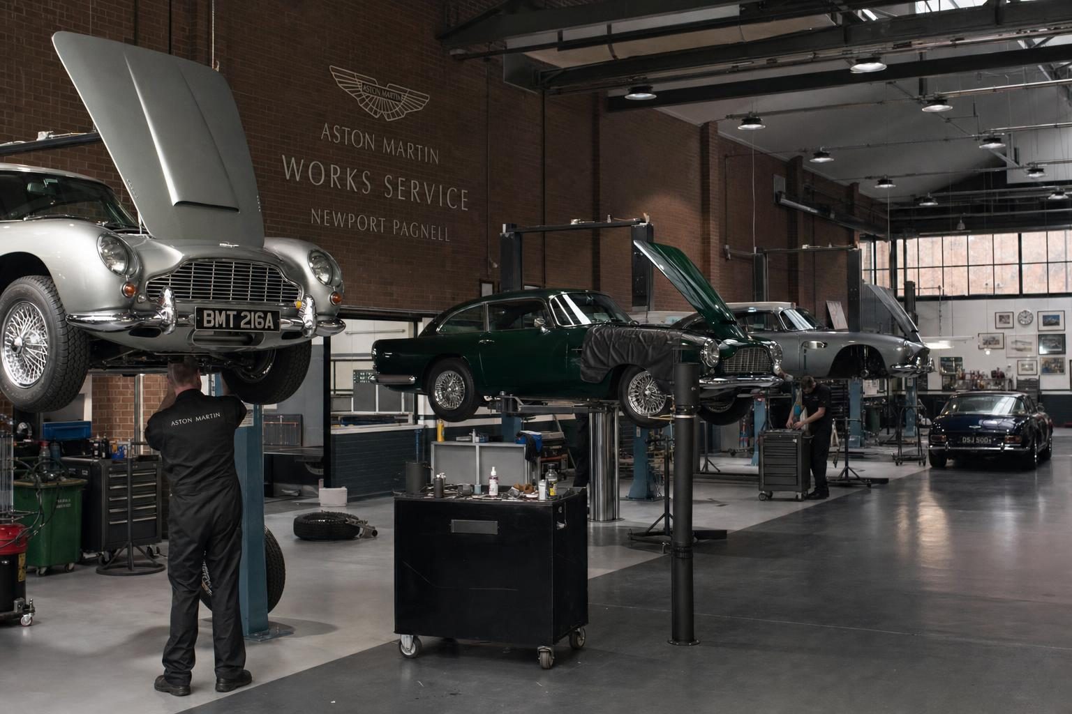 collection Aston Martin