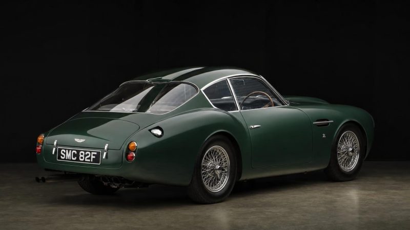 Continuation DB4 GT Zagato : 4 500 heures de travail pour 19 voitures