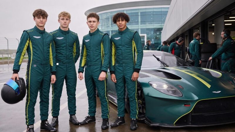 Vantage IMSA pilote 2026 : l’Académie AMR, trois étapes pour gagner