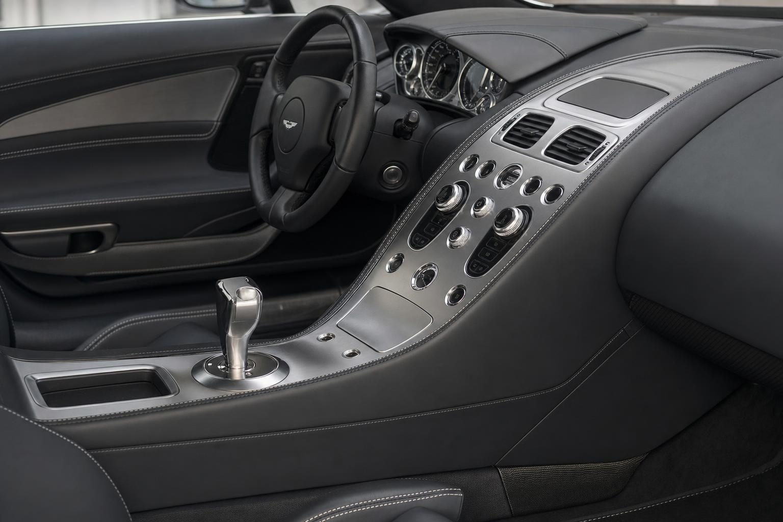 One-77 enchères