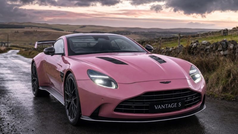 Vantage S 2026 : 680 ch, châssis revu et retour d’un badge de 70 ans