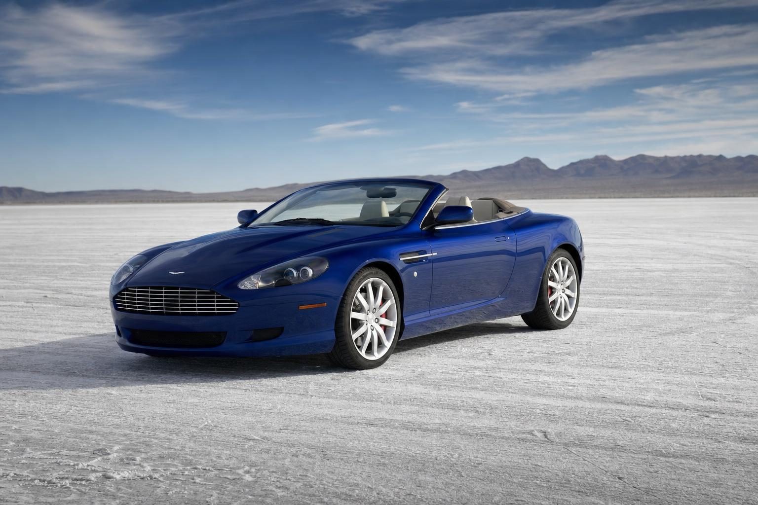 DB9